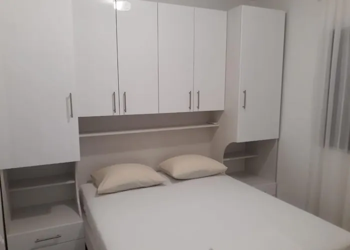 Apartamento Jurlina *