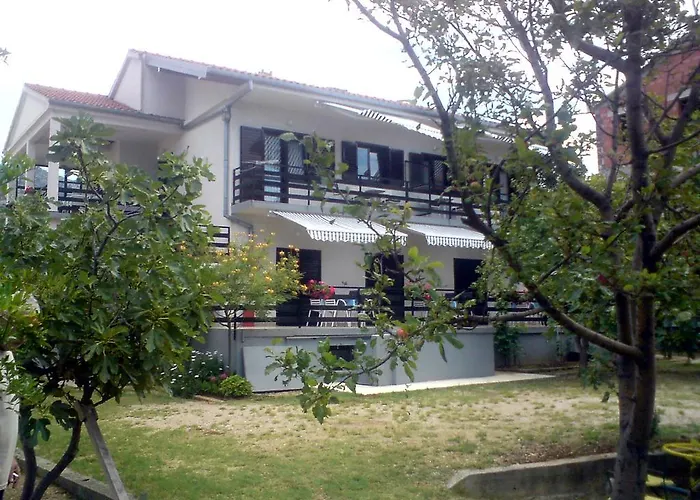 Jurlina Lägenhet Seline